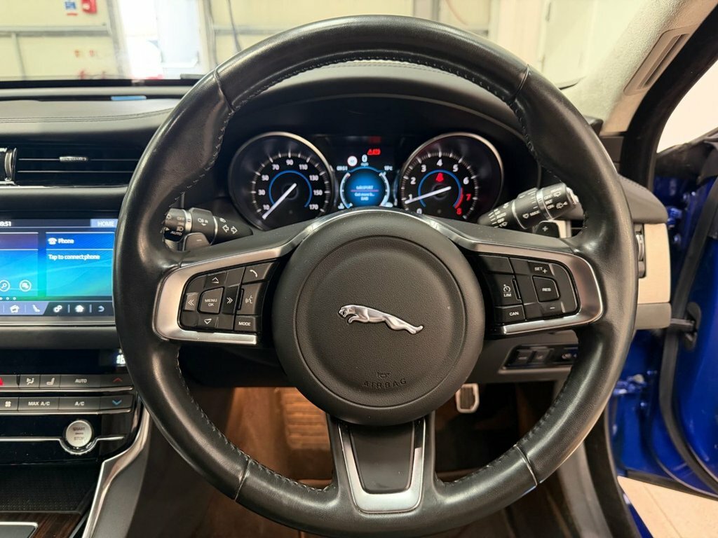 Jaguar XF 2L Portfolio Blue #5