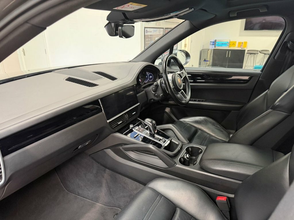 Porsche Cayenne 3L Null Black #18