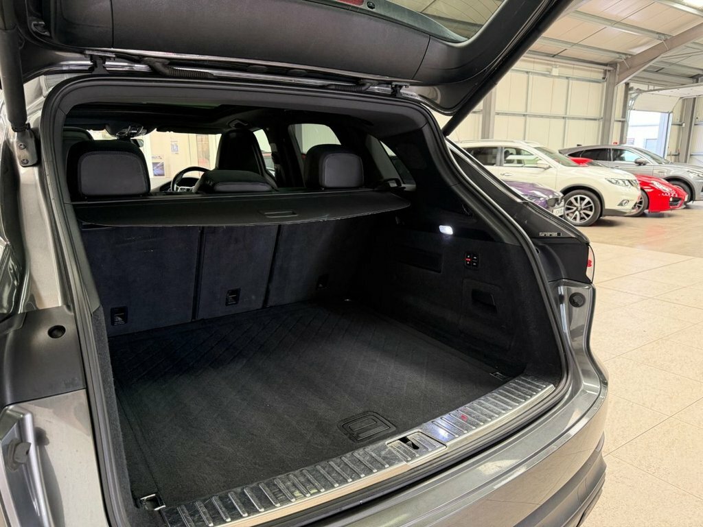 Porsche Cayenne 3L Null Black #24