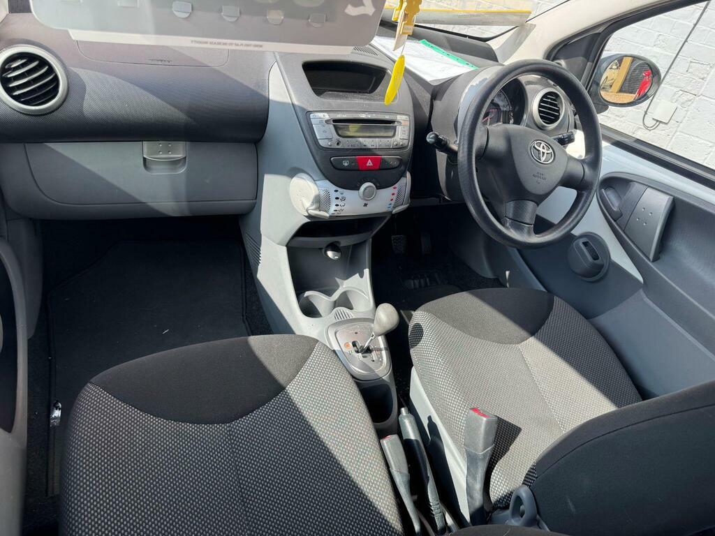 Toyota Aygo 1L Blue Blue #8