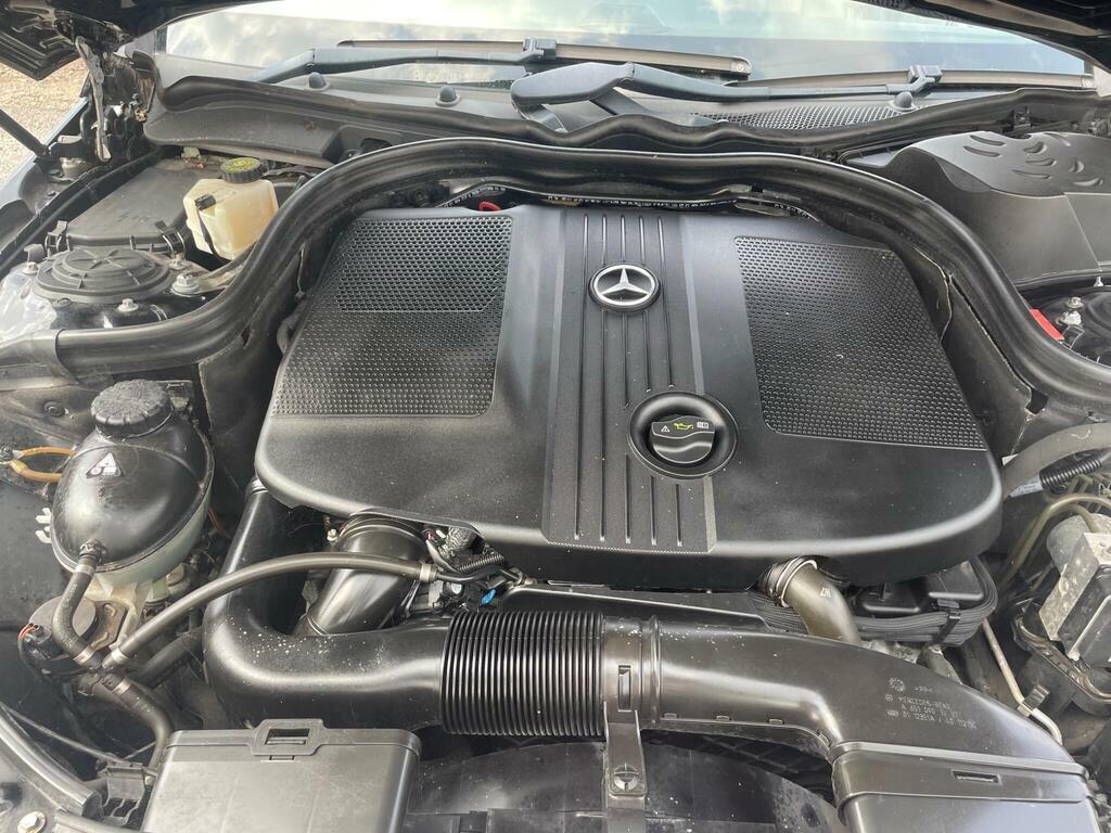 Mercedes-Benz E Class 3.0 E350 Cdi V6 Black #13