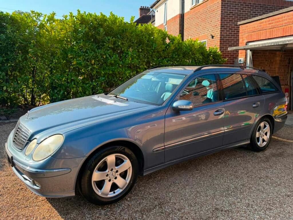 Mercedes-Benz E Class E320 Cdi Avantgarde 7 Seats,rear Dvd Tv Blue