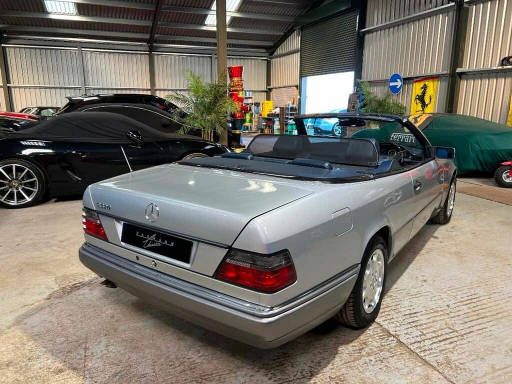 Mercedes-Benz E Class 3.2 E320 Cabriolet 3199Cc Big Spec, Rare E Silver #2
