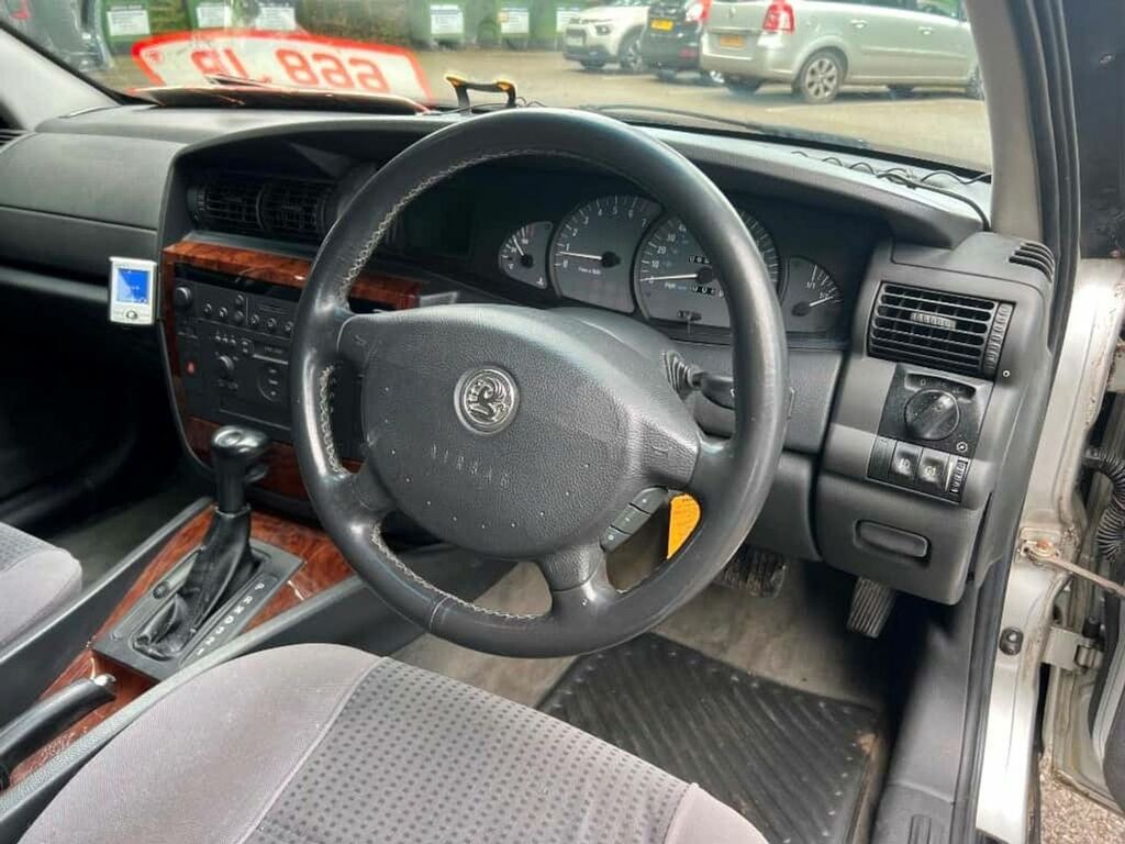 Vauxhall Omega 2.2L Cd Black #9
