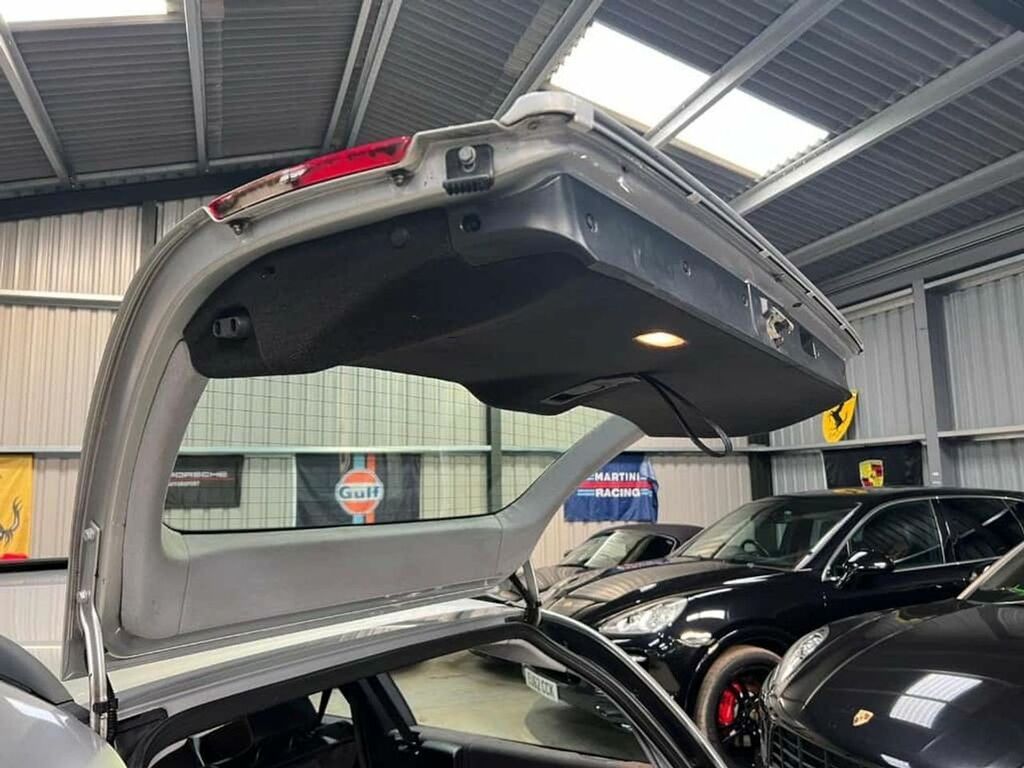 Mercedes-Benz E Class Saloon Silver #31