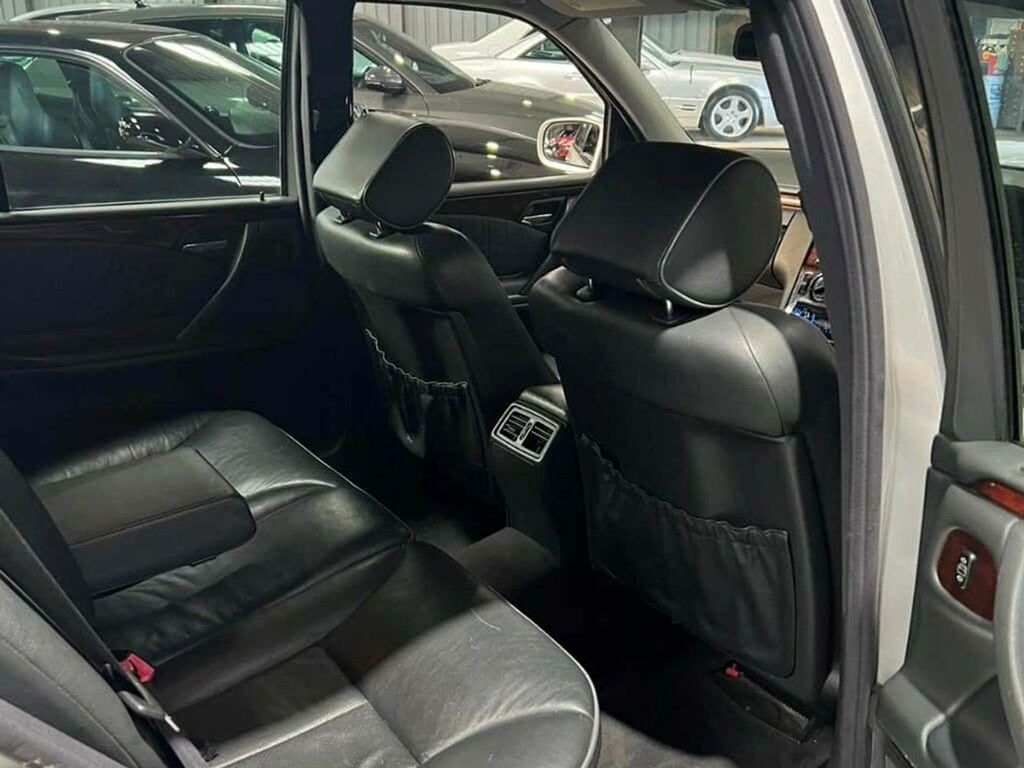 Mercedes-Benz E Class Saloon Silver #22