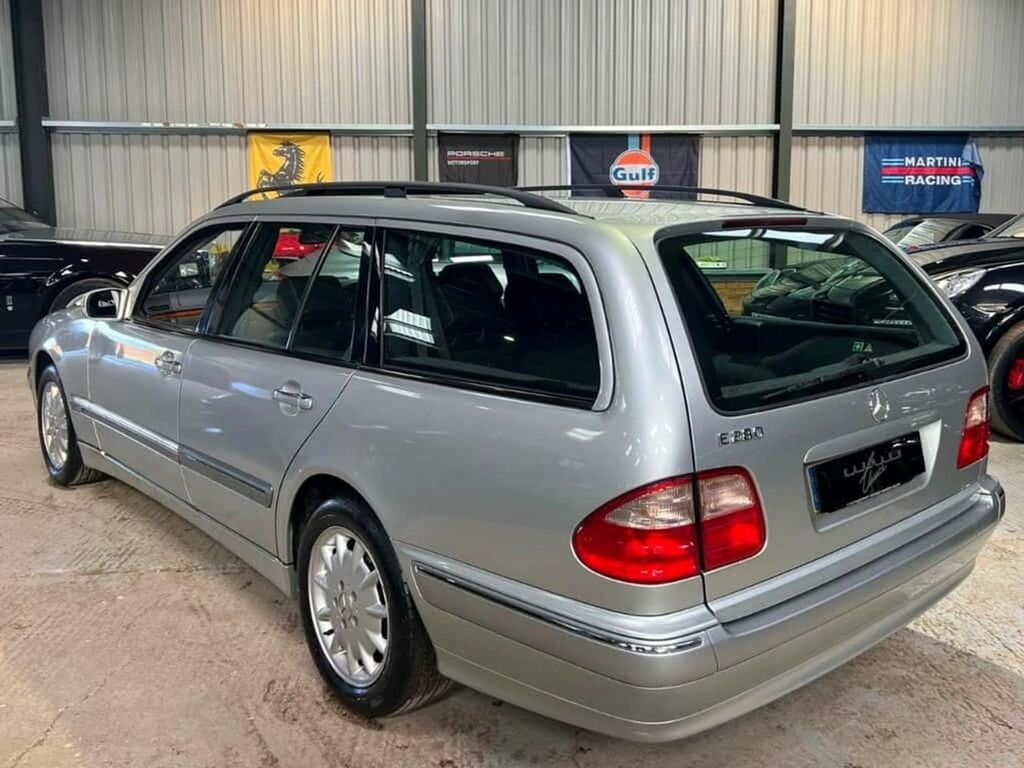 Mercedes-Benz E Class Saloon Silver #7