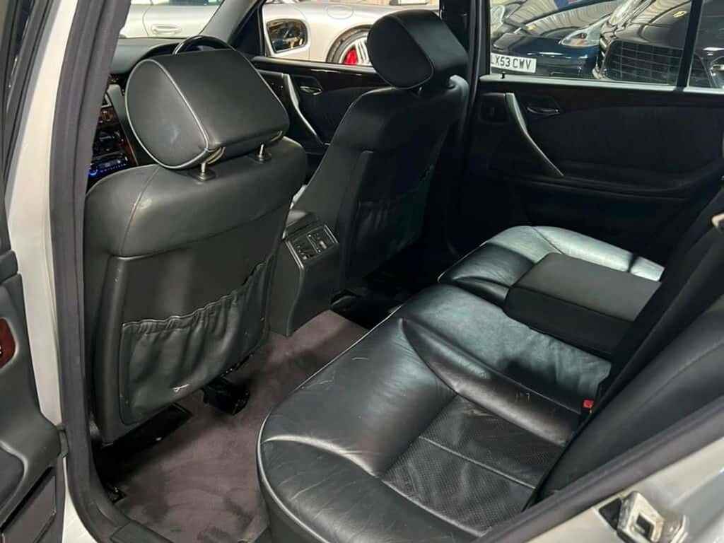 Mercedes-Benz E Class Saloon Silver #23