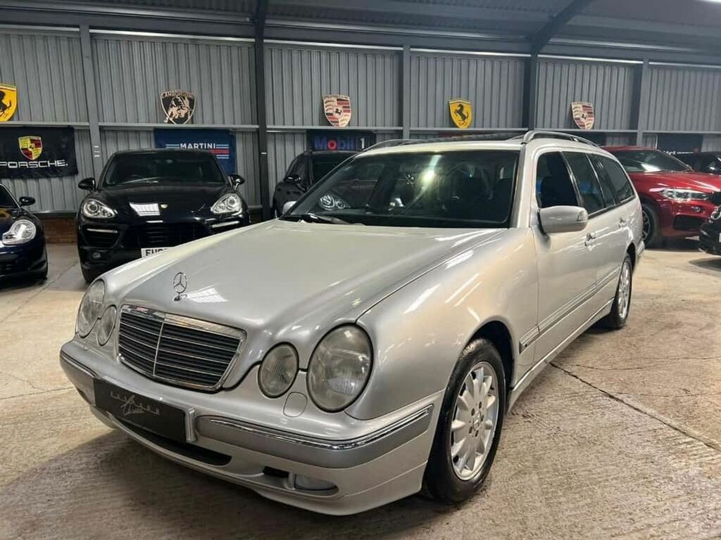 Mercedes-Benz E Class Saloon Silver #6