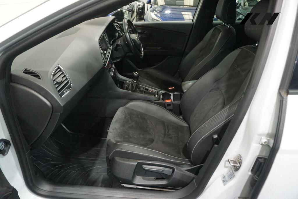 Seat Leon 2017 White #33