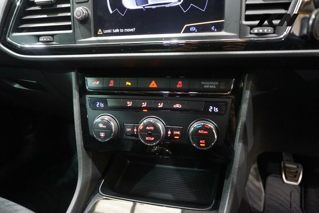 Seat Leon 2017 White #28