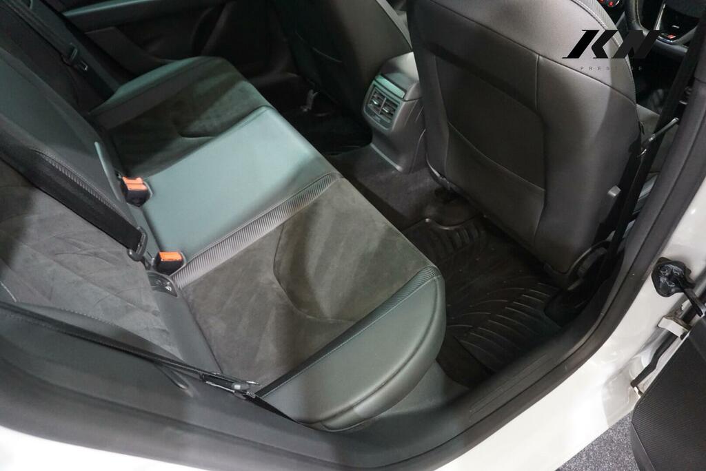 Seat Leon 2017 White #10