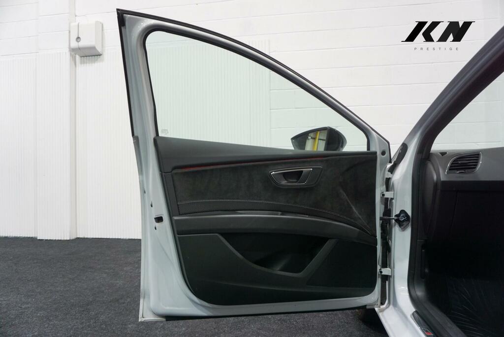 Seat Leon 2017 White #20