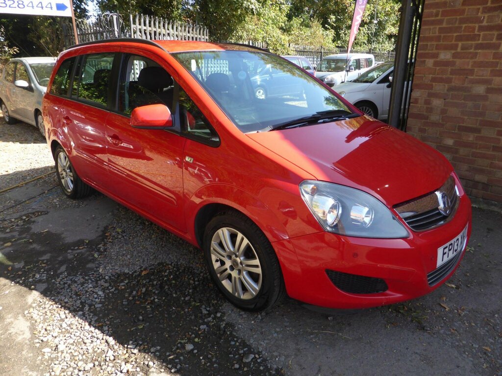 Vauxhall Zafira 1.6 16V Exclusiv Euro 5 Red #2