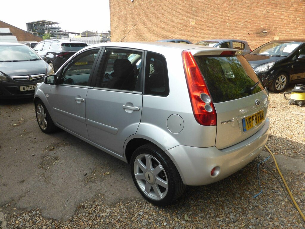 Ford Fiesta 1.25 Zetec Blue Edition Silver #6