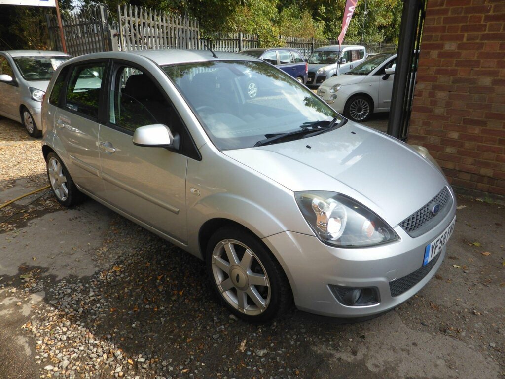 Ford Fiesta 1.25 Zetec Blue Edition Silver #2