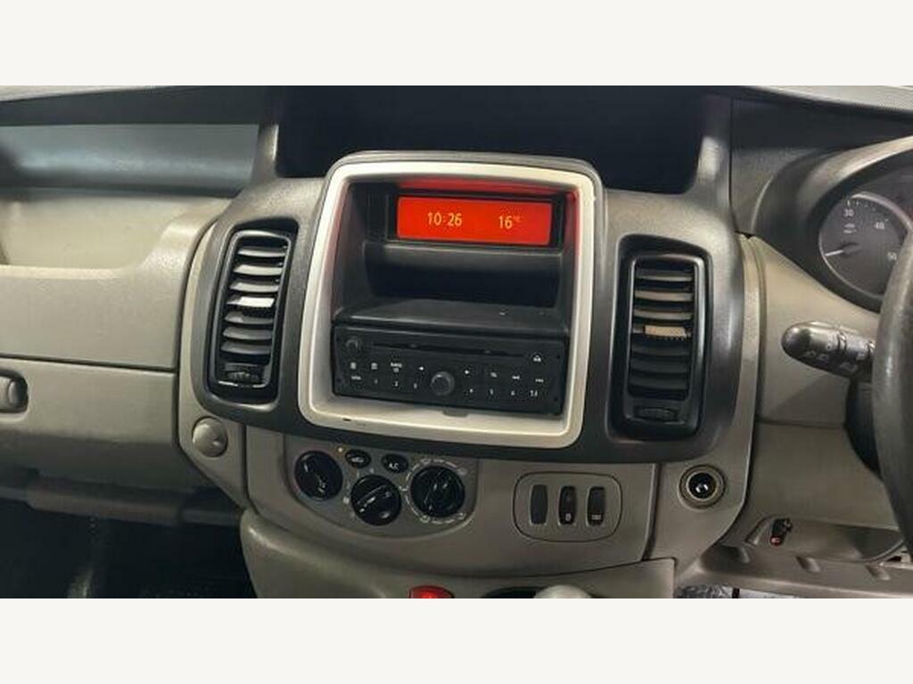 Vauxhall Vivaro Panel Van White #8