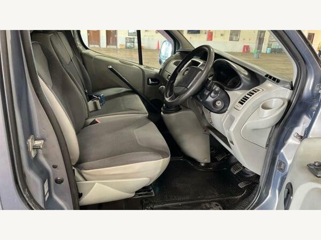 Vauxhall Vivaro Panel Van White #7