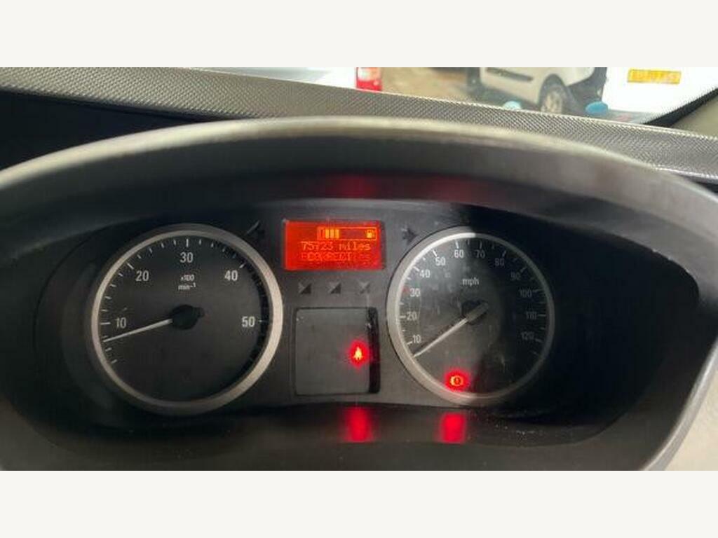 Vauxhall Vivaro Panel Van White #9