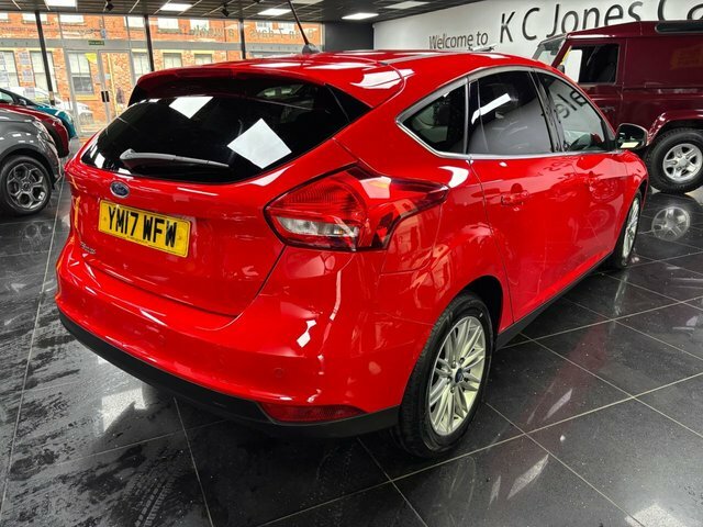 Ford Focus Tdci Zetec Edition Hatchback YM17WFW Red #4