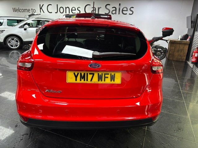 Ford Focus Tdci Zetec Edition Hatchback YM17WFW Red #2