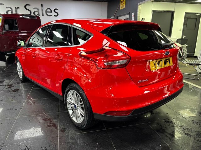 Ford Focus Tdci Zetec Edition Hatchback YM17WFW Red