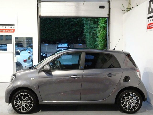 Smart Forfour 17.6Kwh Exclusive Hatchback 22K Grey #3