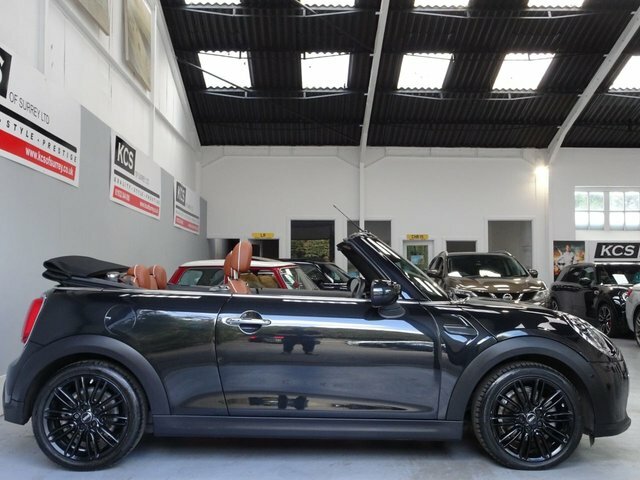 Mini Convertible 1.5 Cooper Exclusive Convertible Steptr Black #3