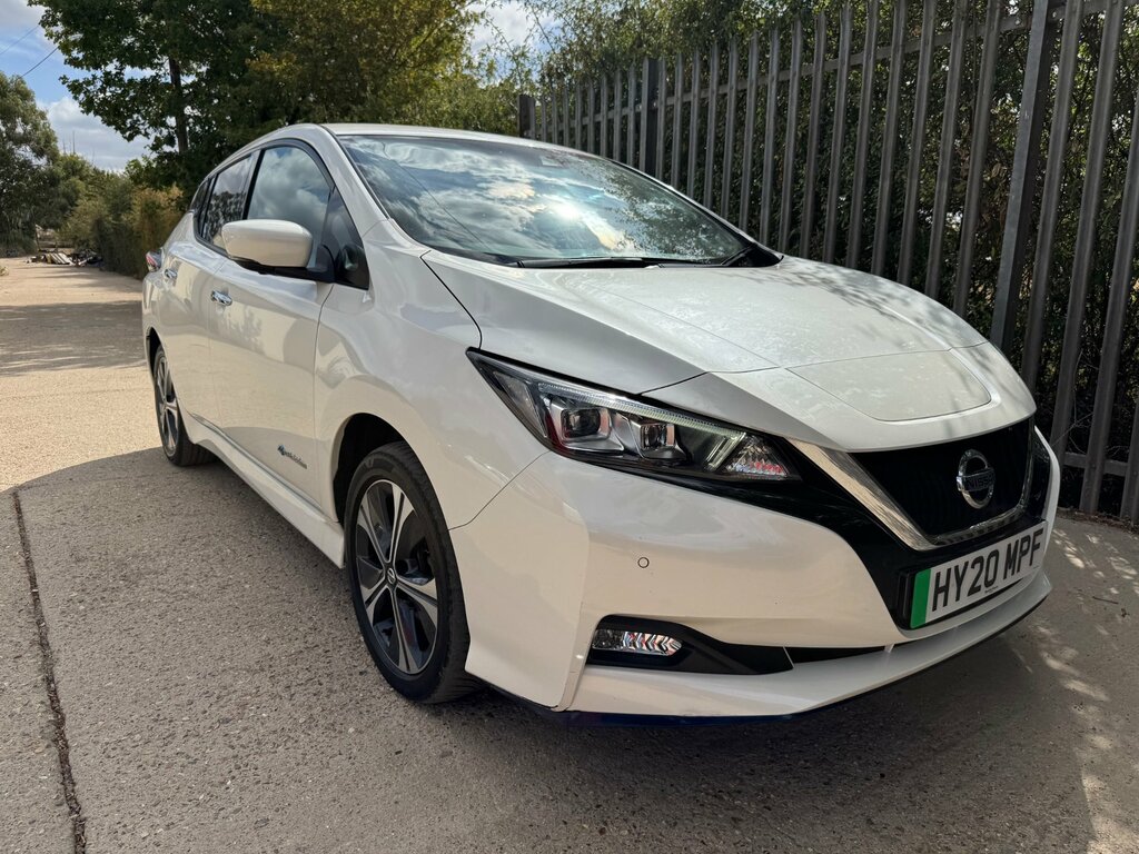 Nissan Leaf 62Kwh E Tekna Hatchback 217 Ps White