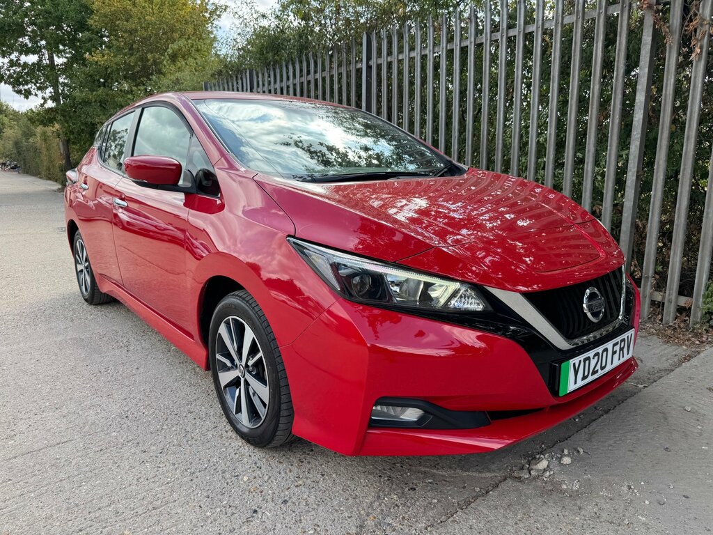 Nissan Leaf 40Kwh Acenta Hatchback 150 Ps Red