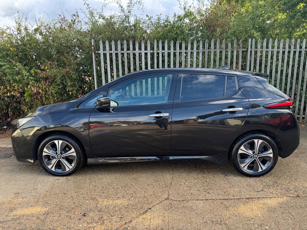 Nissan Leaf Leaf E N-connecta Silver #17