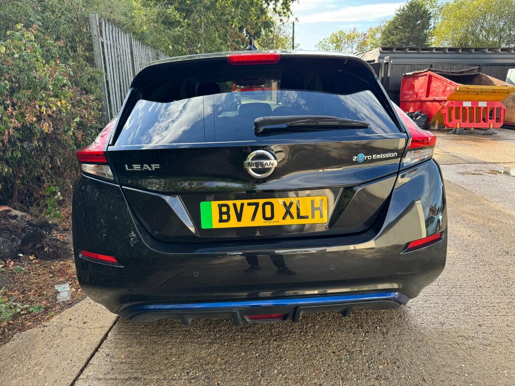 Nissan Leaf 40Kwh N-connecta Hatchback 150 Black #4