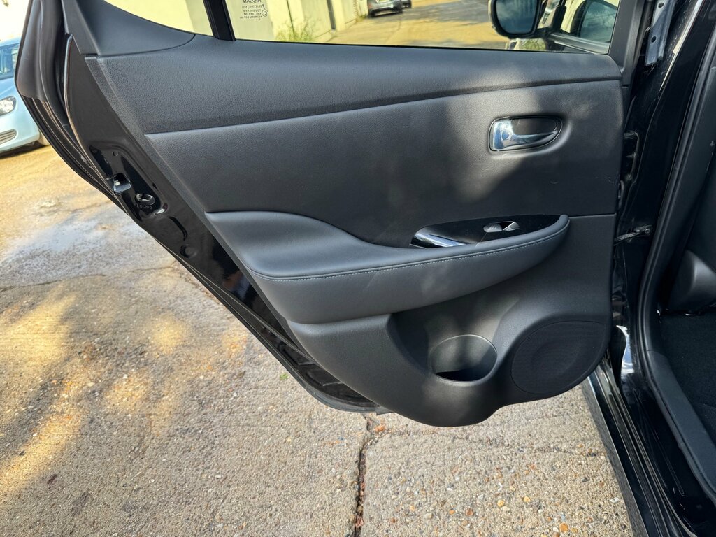 Nissan Leaf Leaf E N-connecta Silver #31
