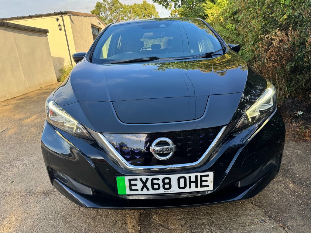 Nissan Leaf 40Kwh Tekna Hatchback 150 Ps Black #6