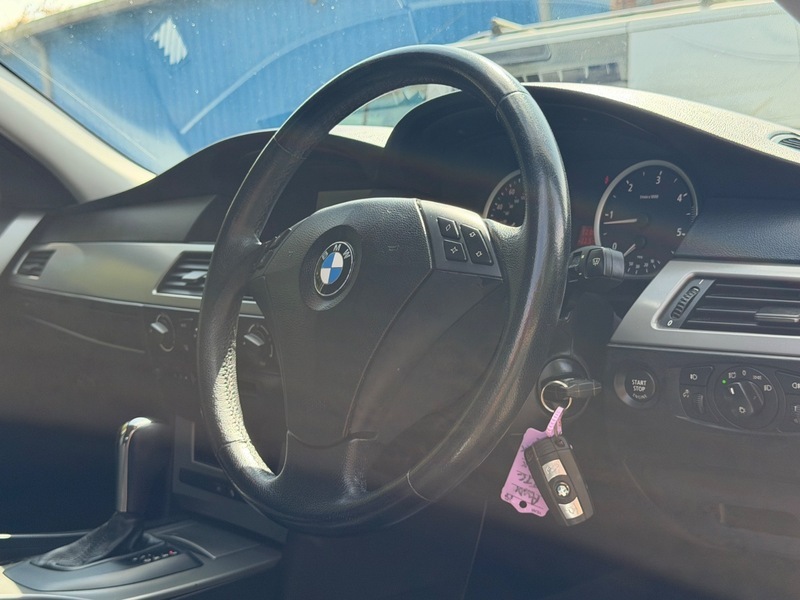 BMW 5 Series 523I Se Blue #25
