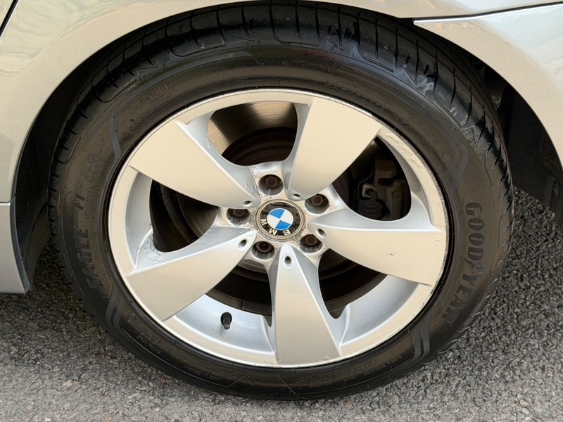 BMW 5 Series 523I Se Blue #13