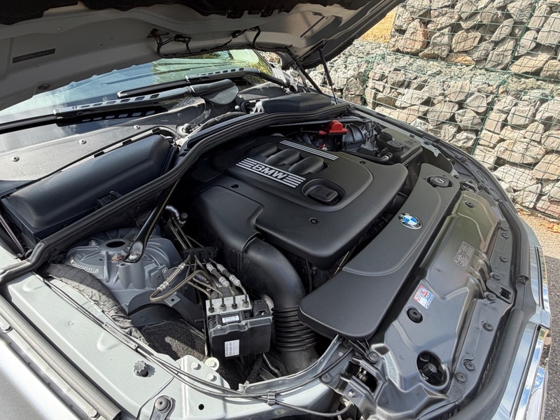 BMW 5 Series 523I Se Blue #20
