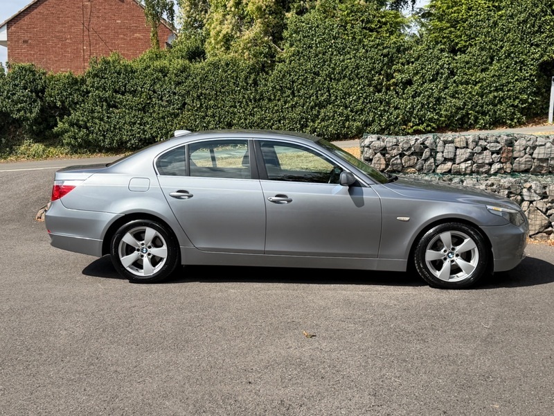 BMW 5 Series 523I Se Blue #18