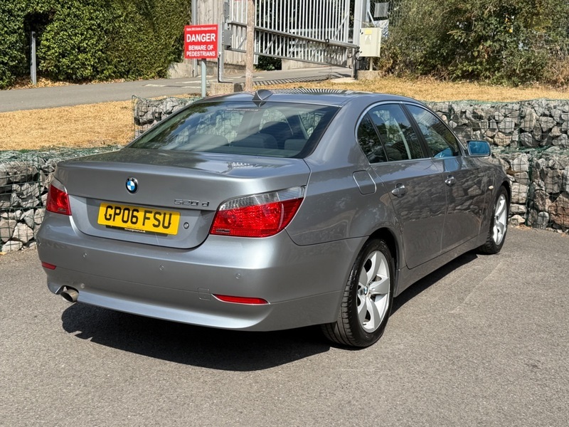 BMW 5 Series 523I Se Blue #17