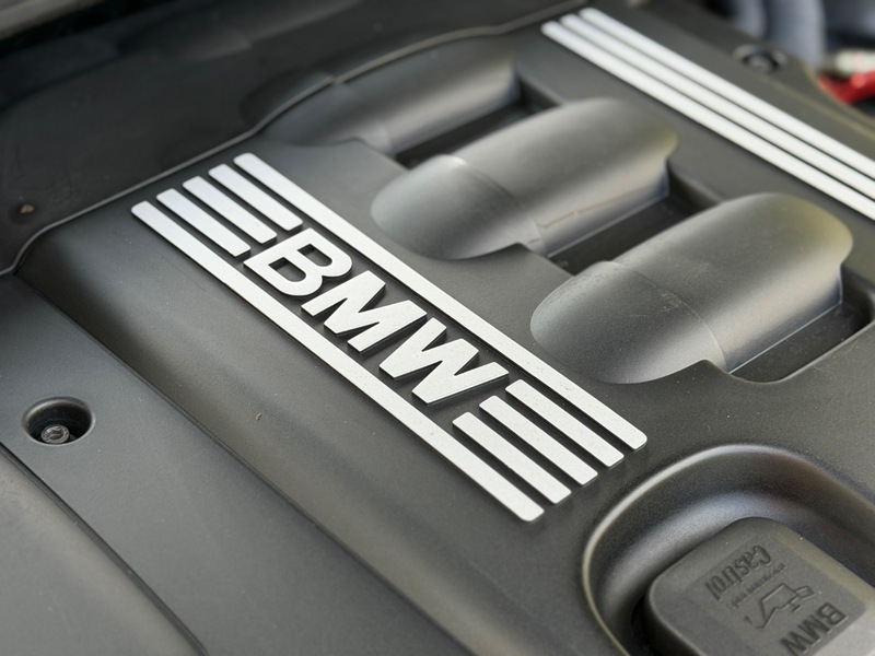 BMW 5 Series 523I Se Blue #21