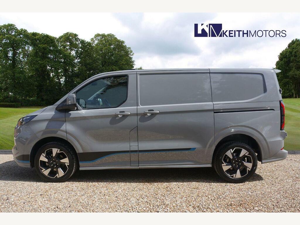 Ford Transit Custom 2.0 320 Ecoblue Sport Panel Van WR75CVO #4