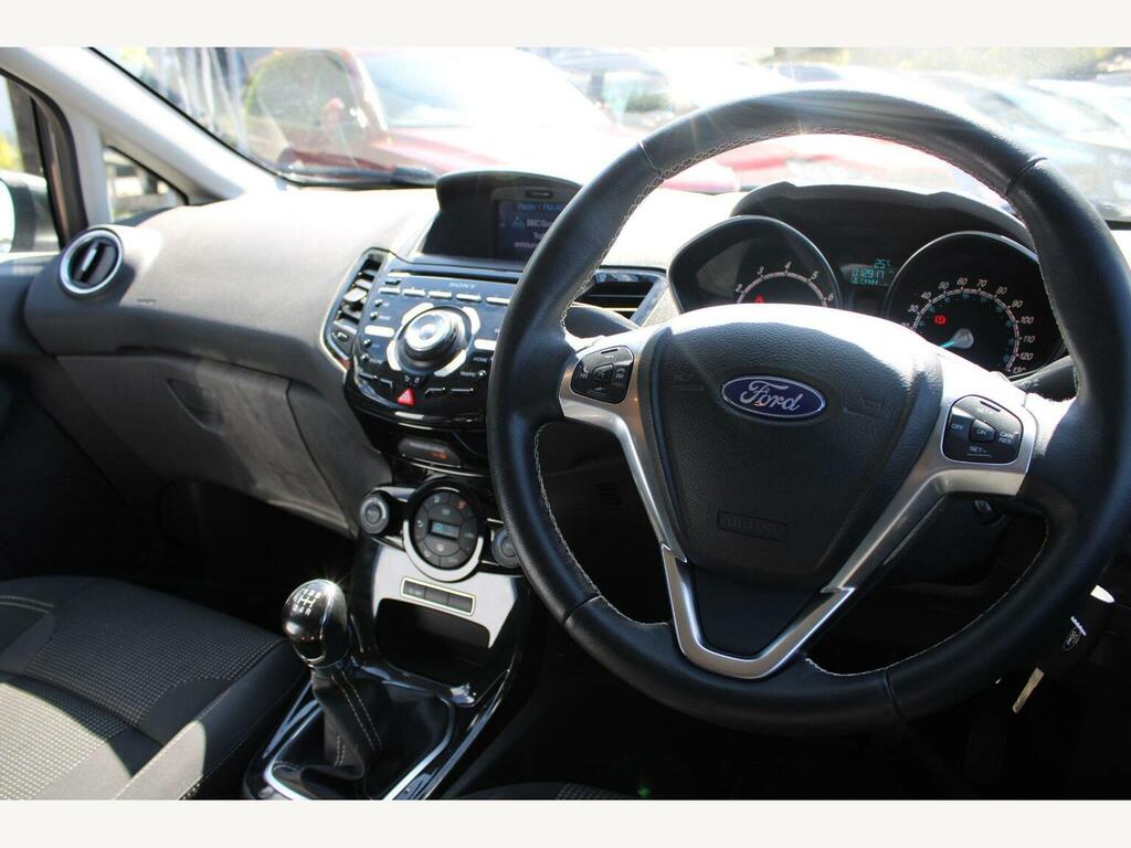 Ford Fiesta 1.0T Ecoboost Titanium Hatchback #5