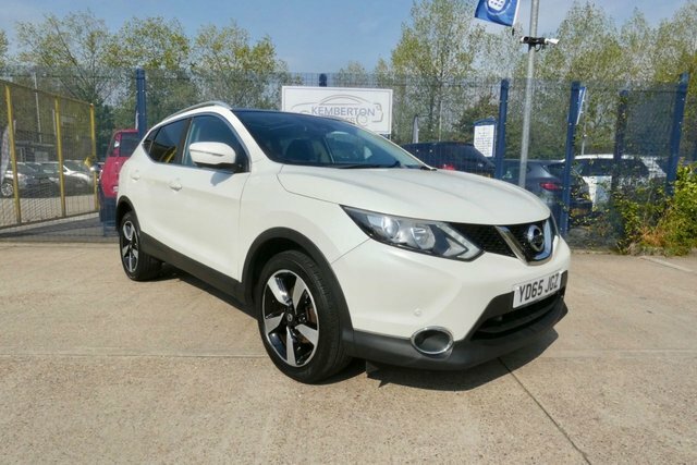 Nissan Qashqai 2015 1.5 Dci N-tec Suv 2Wd Euro White