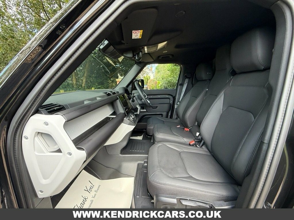 Land Rover Defender 110 Suv Black #4