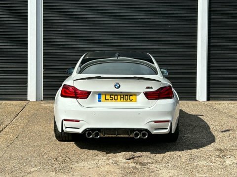 BMW 4 Series M4 Competition White #6