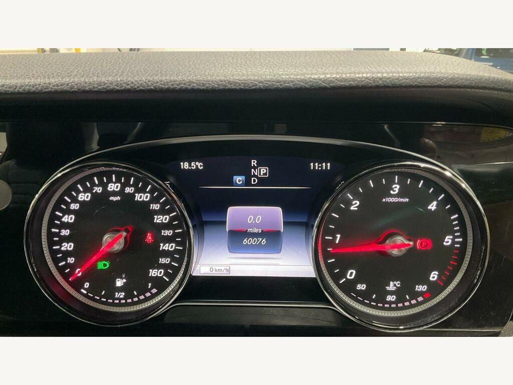 Mercedes-Benz E Class E 220 D Blue #9