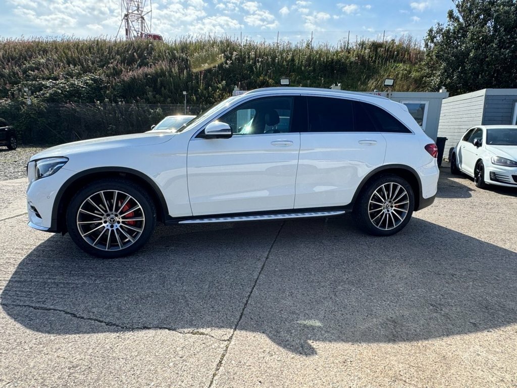 Mercedes-Benz GLC Class Glc 250 D 4Matic Amg Line Premium KY18URJ White #4