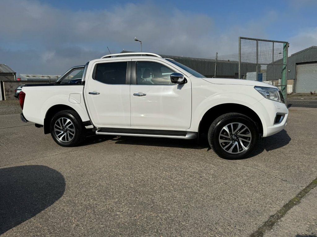 Nissan Navara 2.3L Tekna White #6