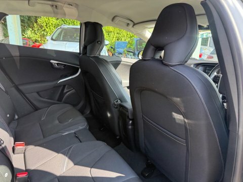 Volvo V40 Hatchback Red #22