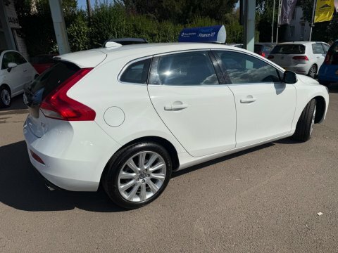 Volvo V40 Hatchback Red #12